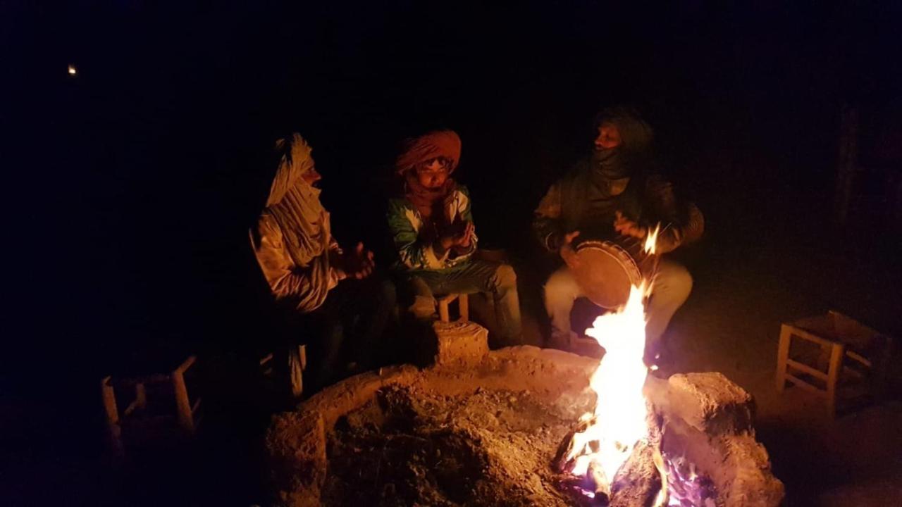 La Petite Maison Du Lac Iriki Foum Zguid Esterno foto