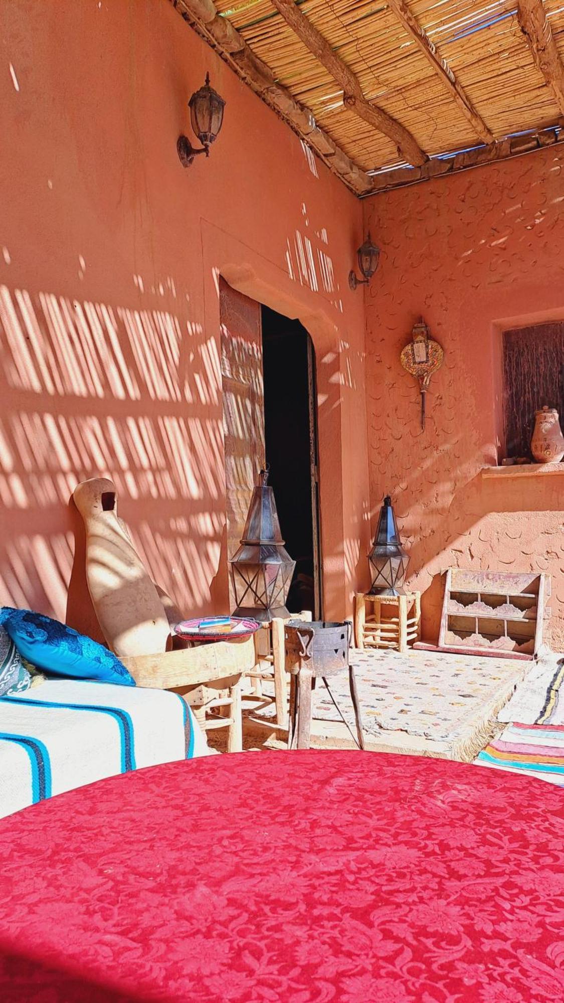 La Petite Maison Du Lac Iriki Foum Zguid Esterno foto