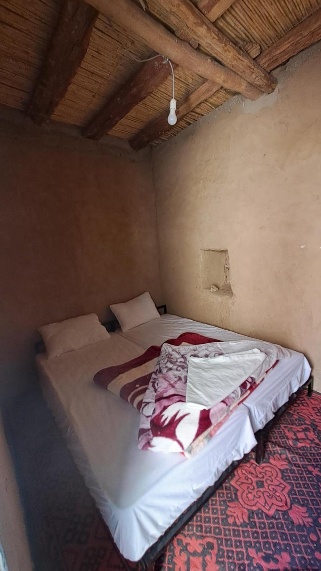 La Petite Maison Du Lac Iriki Foum Zguid Esterno foto