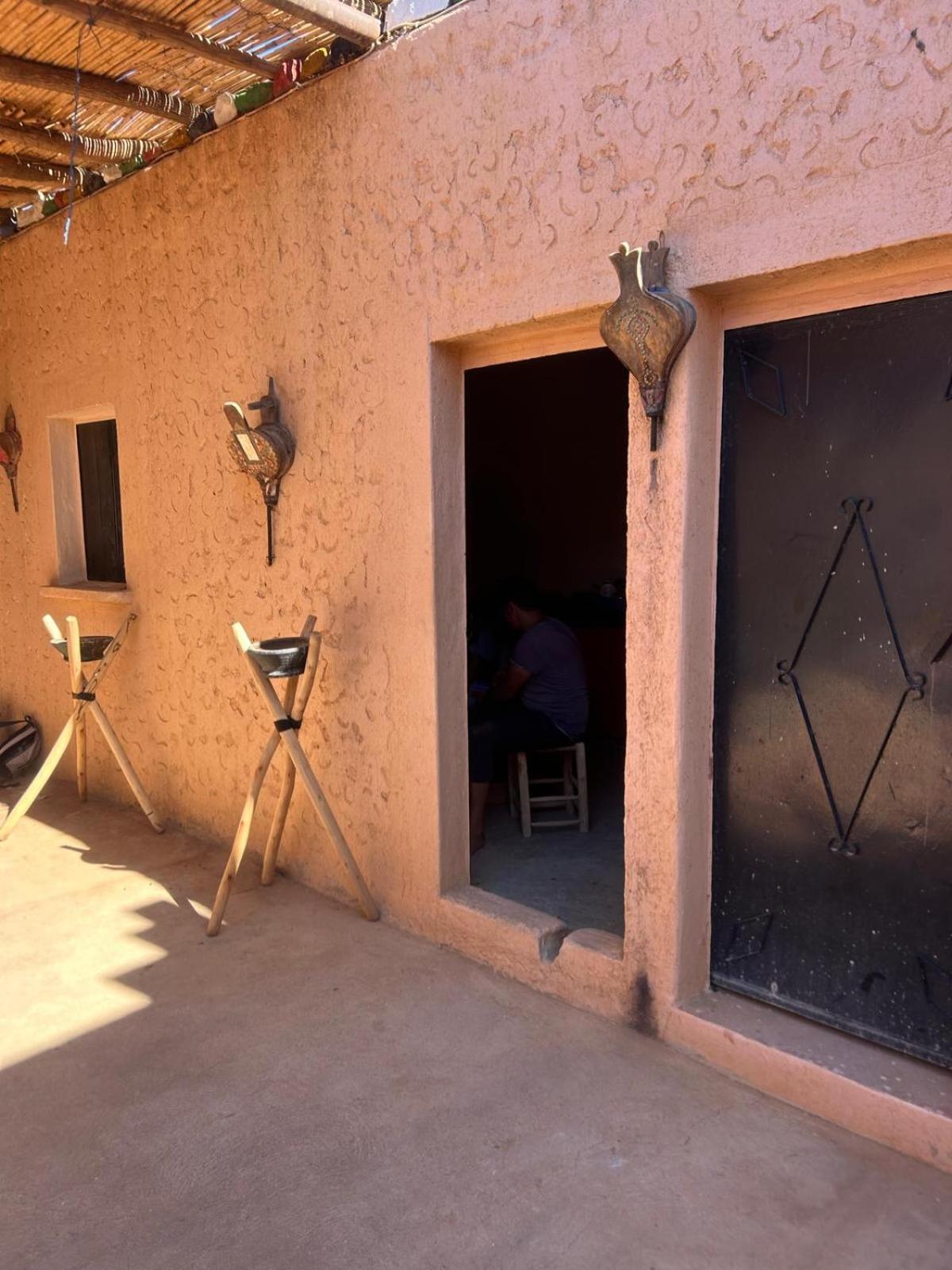 La Petite Maison Du Lac Iriki Foum Zguid Esterno foto