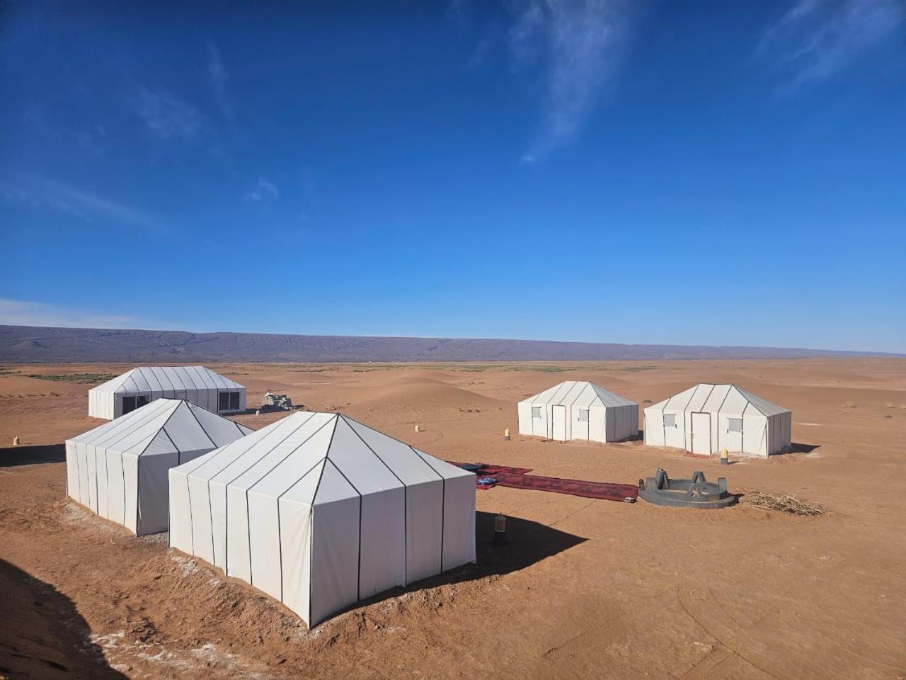 La Petite Maison Du Lac Iriki Foum Zguid Esterno foto